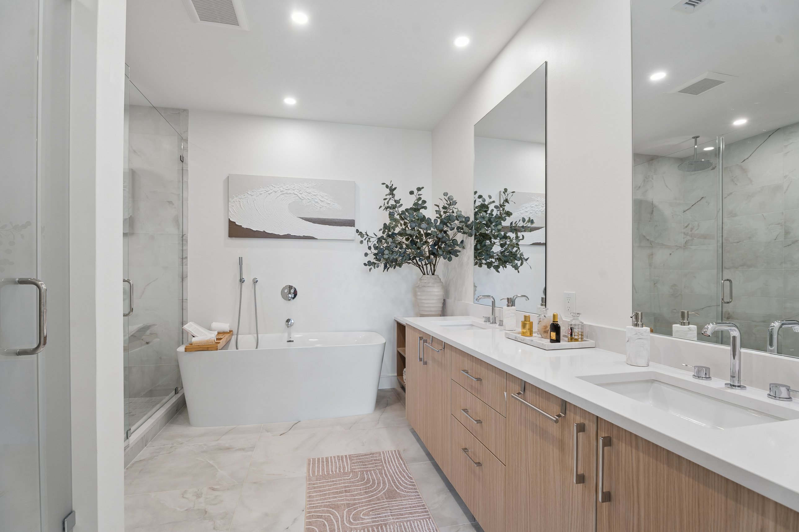 Primary bath with freestanding soaking tub